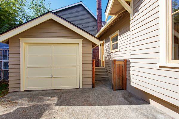Cost of Garage Siding Replacement in Monroe Township