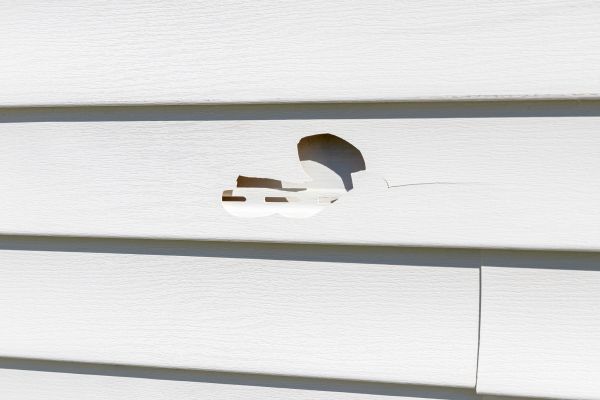 Cost of White Vinyl Siding Repair in Monroe Township